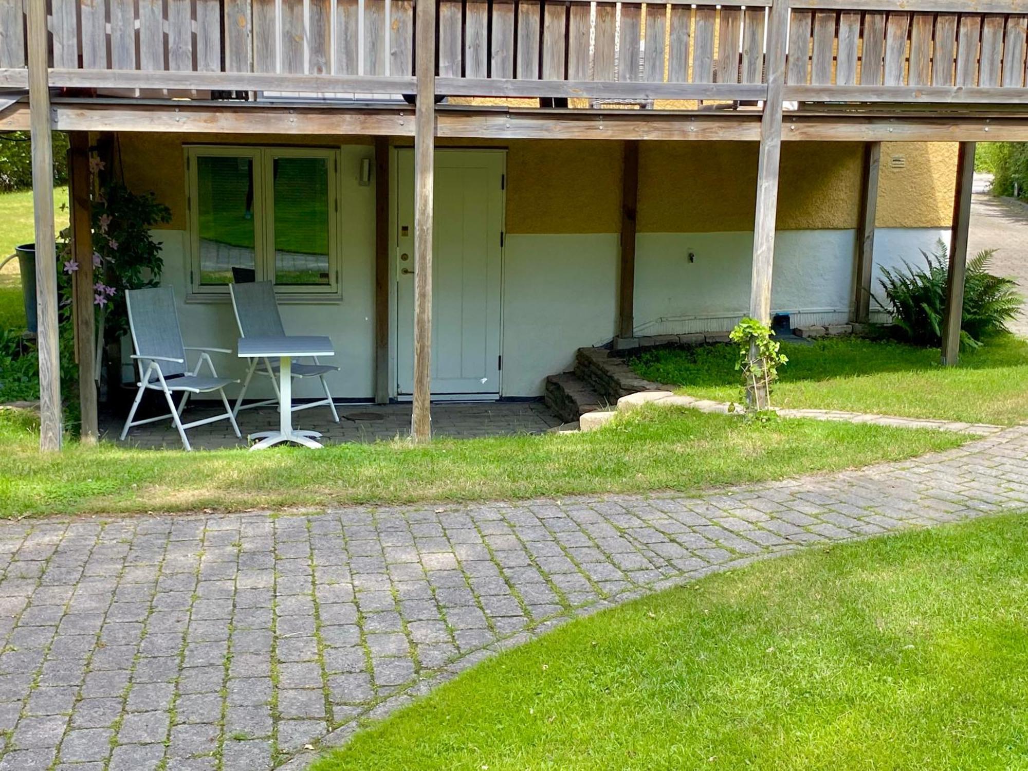 Lower Floor Of 50 Sqm In Nice Villa With Parking Stockholm Exterior photo